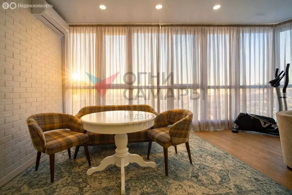 3-комнатная квартира: Самара, Ново-Садовая улица, 201 (103.3 м) - Фото 1