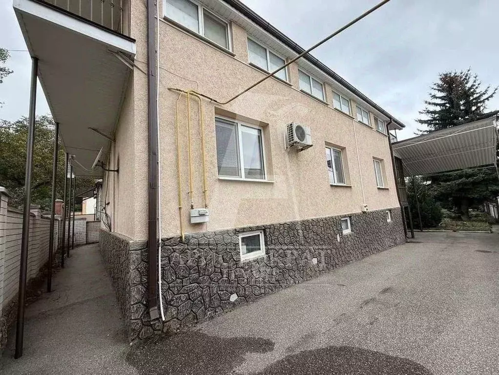 Дом в Ставропольский край, Железноводск городской округ, пос. ... - Фото 1