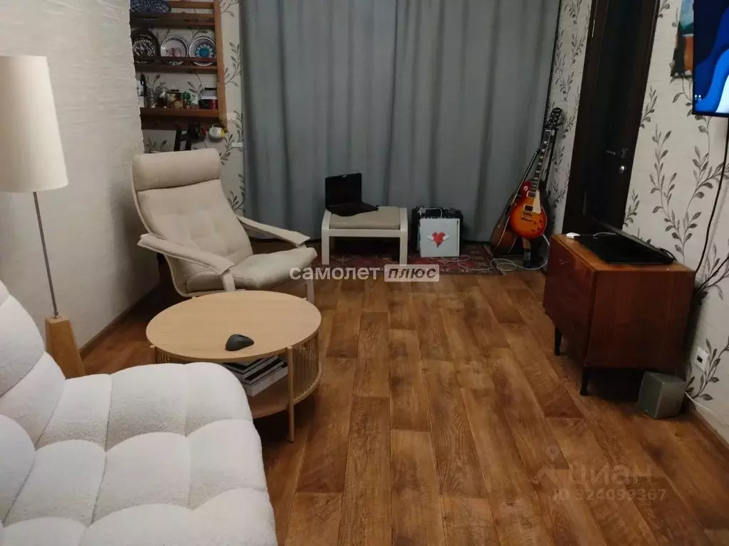 2-к кв. Московская область, Электросталь Первомайская ул., 2а (45.0 м) - Фото 2