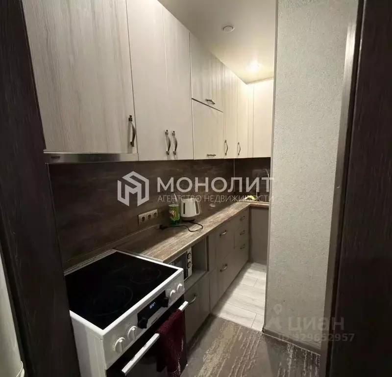 2-к кв. Белгородская область, Старый Оскол Макаренко мкр, 12 (43.0 м) - Фото 1