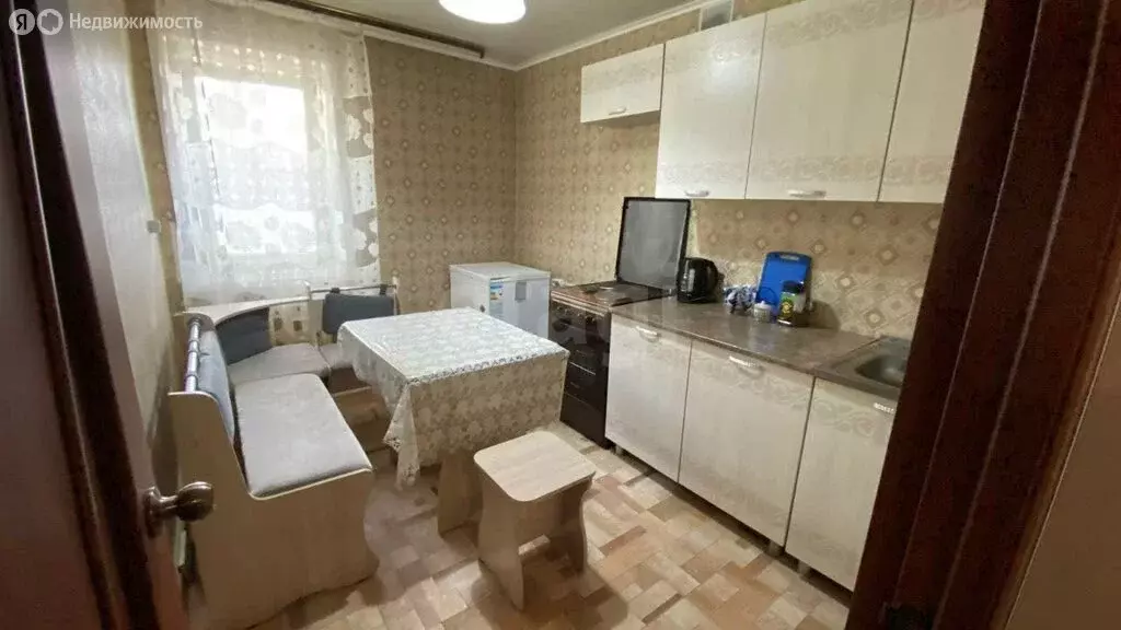 1-комнатная квартира: посёлок городского типа Чернышевск, улица ... - Фото 1