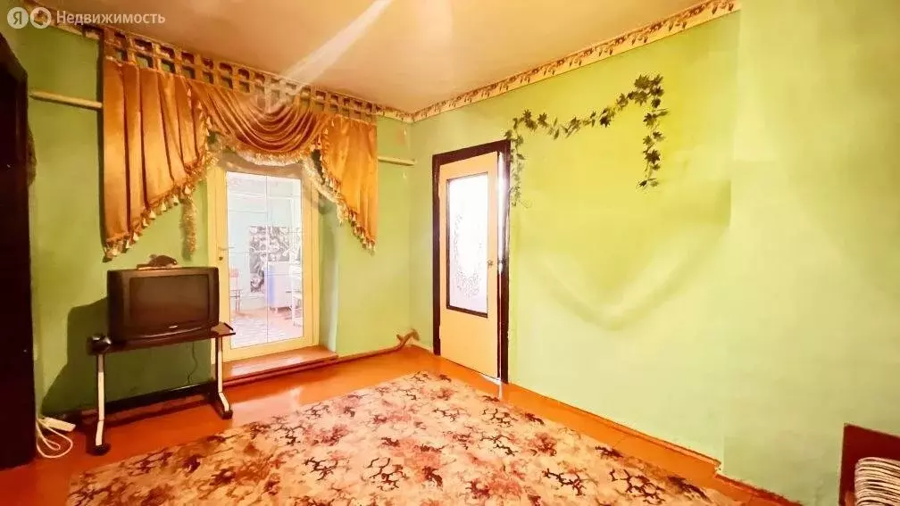 Дом в Лабинский район, Лучевое сельское поселение, посёлок Мирный, ... - Фото 1