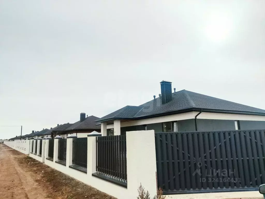 Дом в Саратовская область, Энгельсский район, Новопушкинское ... - Фото 2