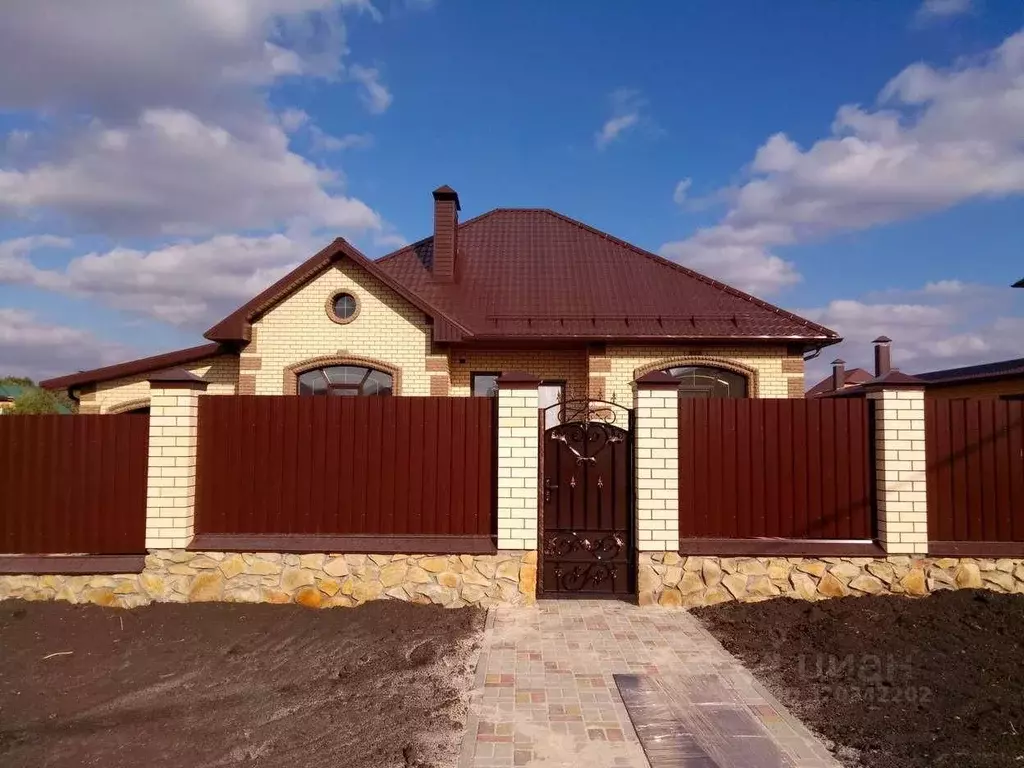 Дом в Белгородская область, Белгородский район, Дубовское с/пос, пос. ... - Фото 1