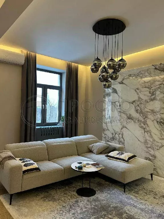 Продается 3-комнатная квартира - Фото 1