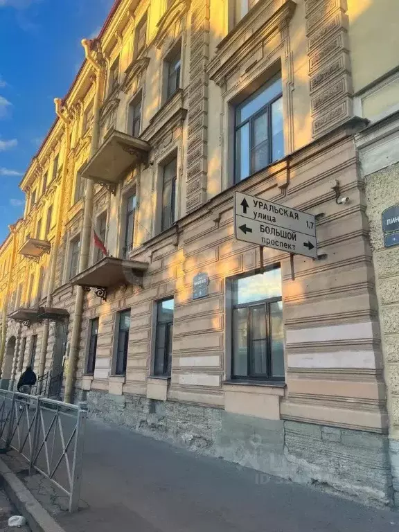 1-к кв. Санкт-Петербург 8-я Васильевского острова линия, 19 (65.6 м) - Фото 1