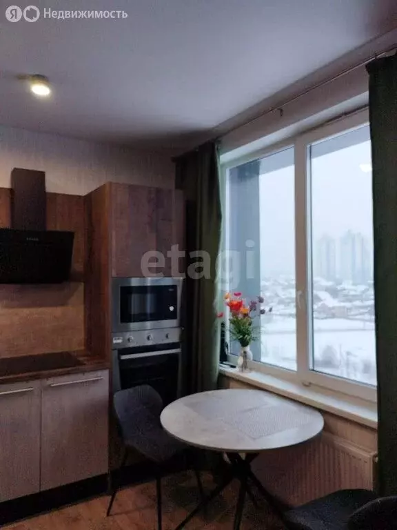 3-комнатная квартира: Пермь, Сапфирная улица, 10 (57 м) - Фото 1