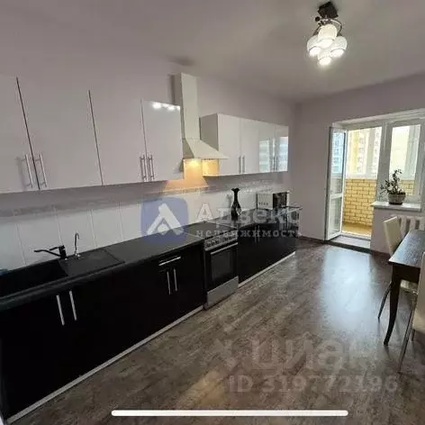 2-к кв. Тюменская область, Тюмень ул. Московский Тракт, 83к4 (64.0 м) - Фото 0