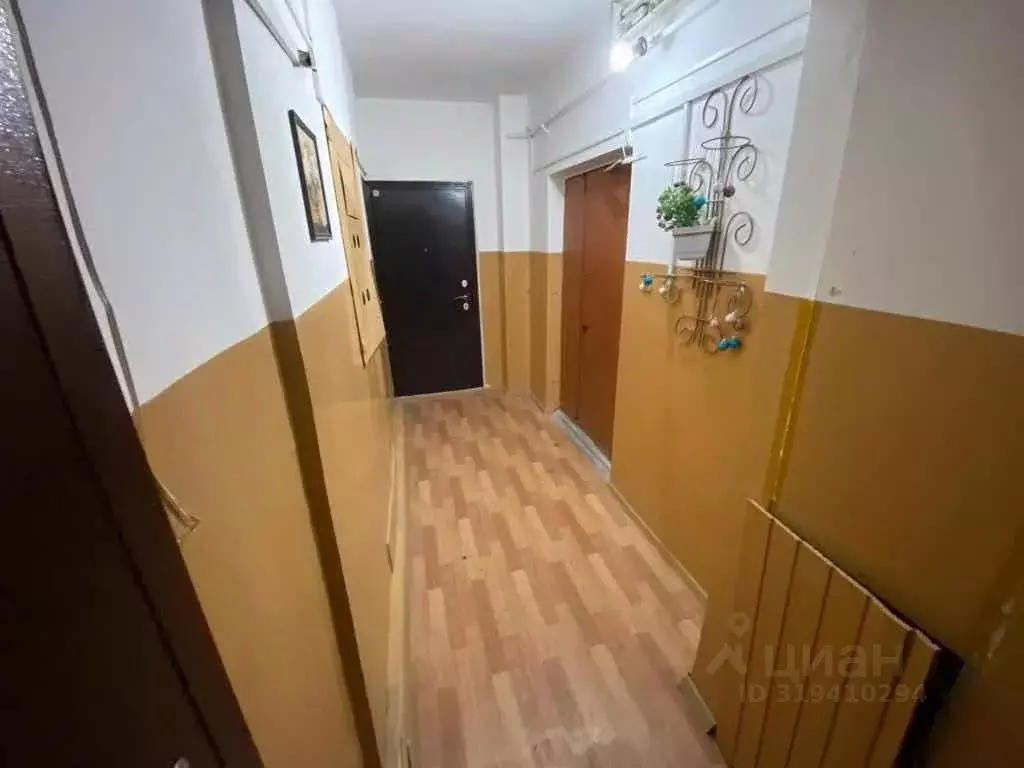 2-к кв. Саха (Якутия), Якутск ул. Пояркова, 18 (55.0 м) - Фото 0