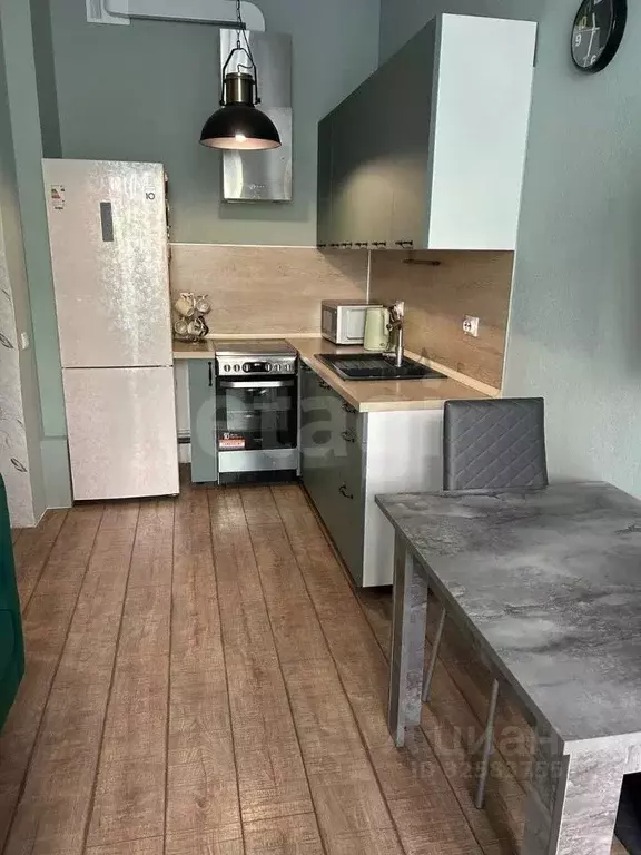 2-к кв. Башкортостан, Уфа ул. Воинов-Интернационалистов, 3 (38.4 м) - Фото 1