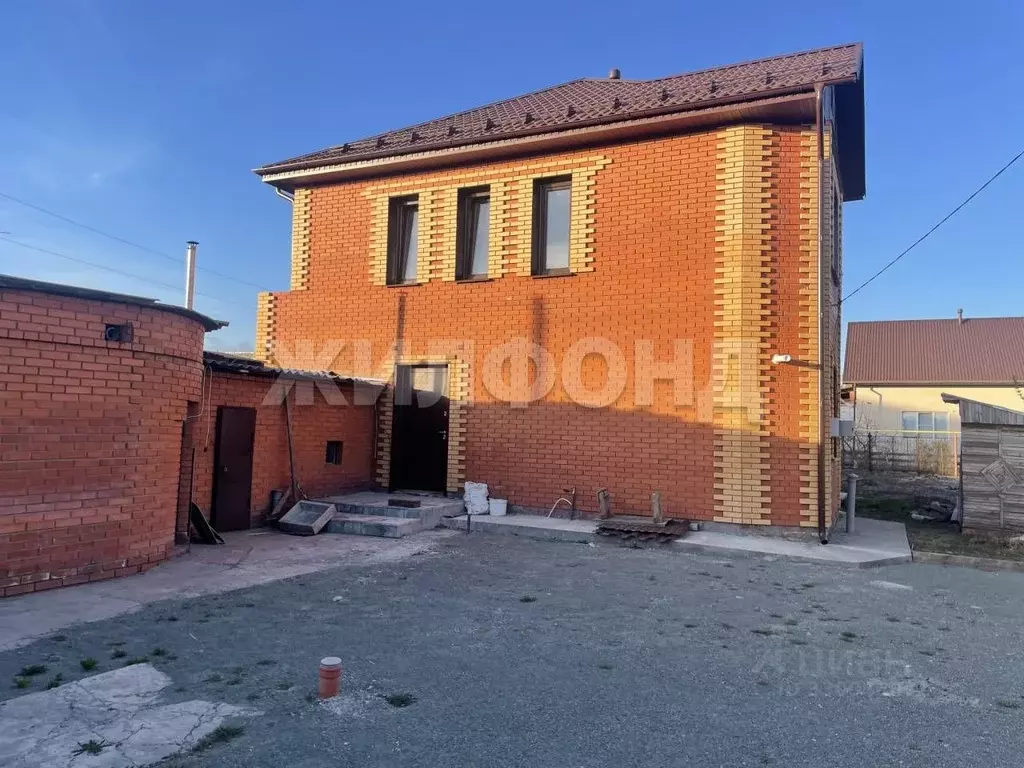 Дом в Алтайский край, Барнаул Колесная ул. (159 м) - Фото 2