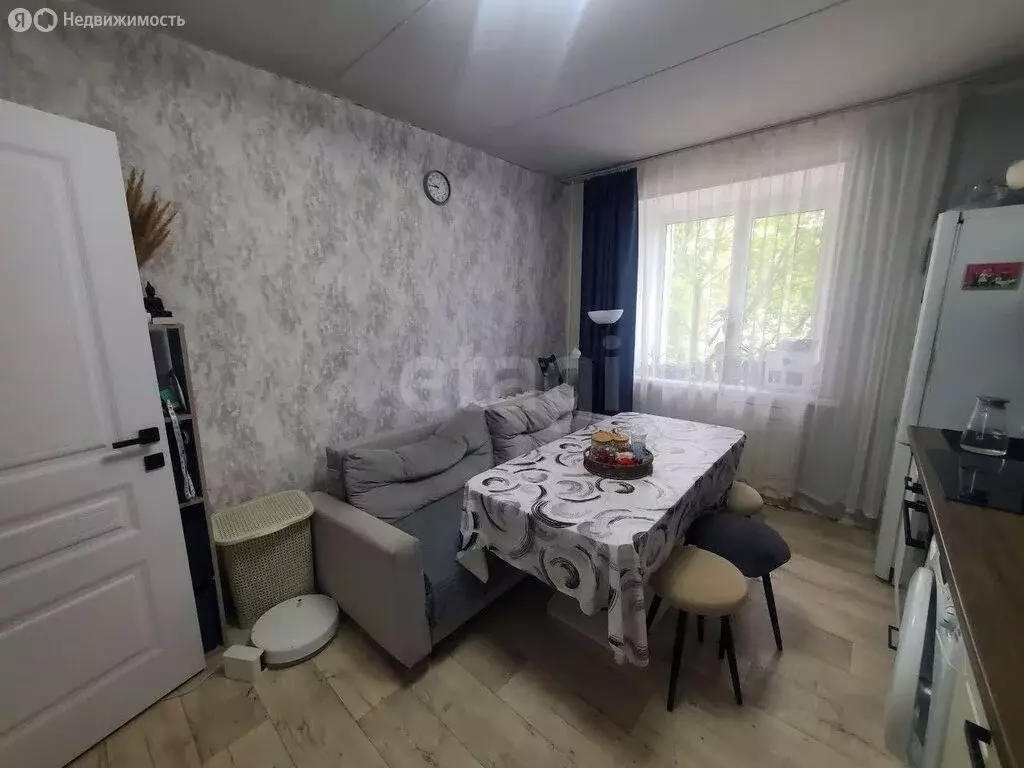 3-комнатная квартира: Казань, улица Гаврилова, 4 (75 м) - Фото 2