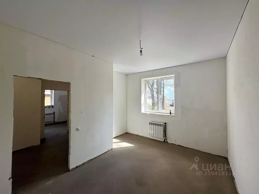 Дом в Башкортостан, Иглинский район, Акбердинский сельсовет, д. ... - Фото 1