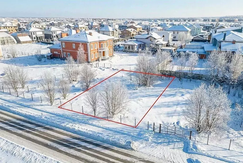 Участок в Московская область, Истра муниципальный округ, д. Покровское ... - Фото 1