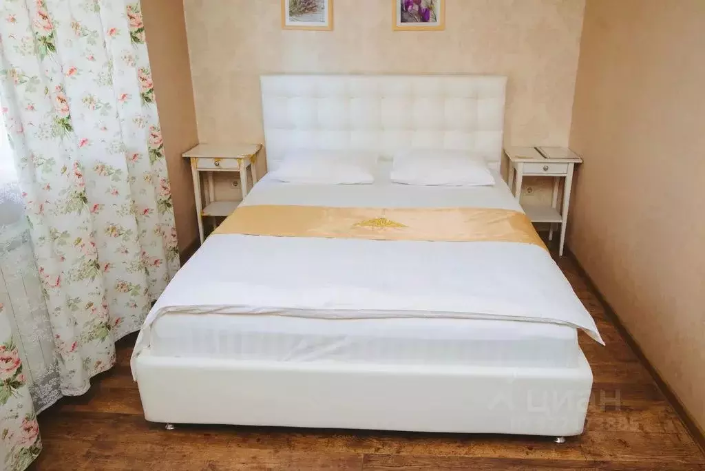 Комната Кемеровская область, Новокузнецк ул. Свердлова, 30 - Фото 1