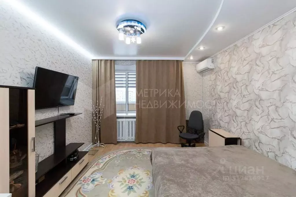 1-к кв. Тюменская область, Тюмень Солнечный проезд, 8/1 (37.4 м) - Фото 0