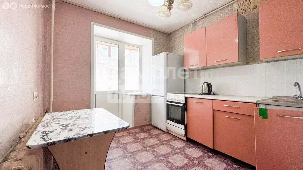 2-комнатная квартира: село Таёжное, 12 (49.5 м) - Фото 0