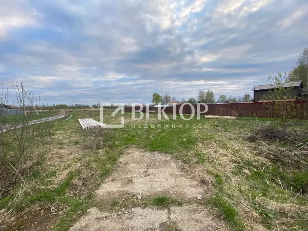 Участок в Ивановская область, Приволжск пер. 3-й Фурмановский (10.1 ... - Фото 0