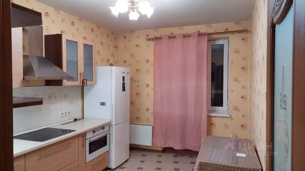 1-к кв. Свердловская область, Екатеринбург ул. Бажова, 68 (43.5 м) - Фото 1