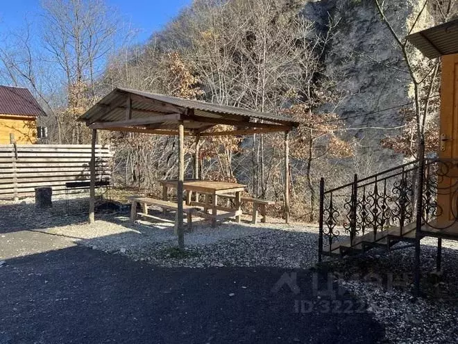 Дом в Чеченская республика, Шатойский район, Нихалойское с/пос, с. ... - Фото 2