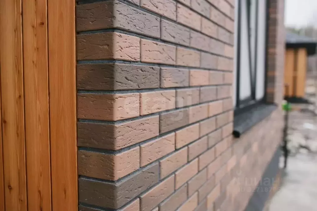 Дом в Курская область, Курский район, Моковский сельсовет, д. Майская ... - Фото 1