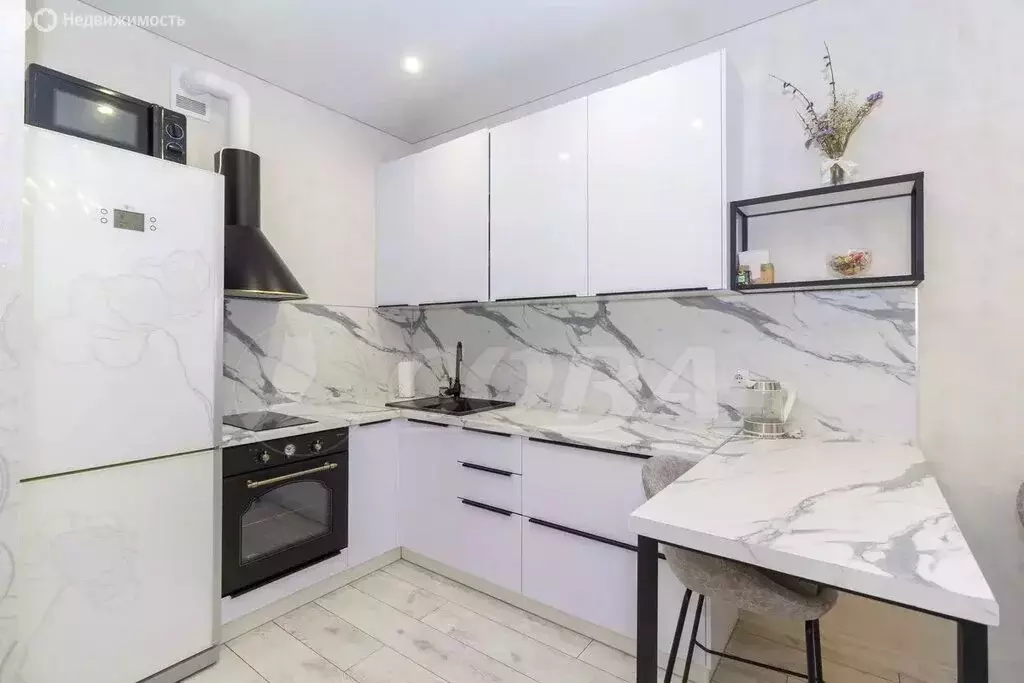 1-комнатная квартира: Тюмень, улица Фармана Салманова, 22 (40.1 м) - Фото 1