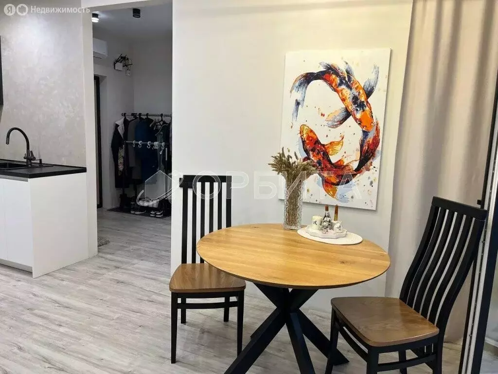 2-комнатная квартира: Тюмень, улица Фармана Салманова, 16 (56.4 м) - Фото 1