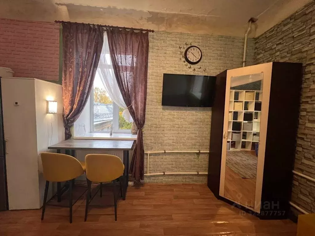 Комната Санкт-Петербург, Санкт-Петербург, Пушкин ул. Чистякова, 2/18 ... - Фото 2