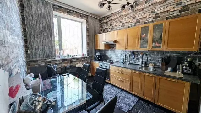 Дом 250 м на участке 10 сот. - Фото 0
