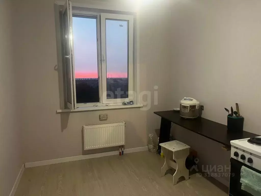 1-к кв. Тюменская область, Тюмень ул. Героев Космоса, 23 (40.0 м) - Фото 0