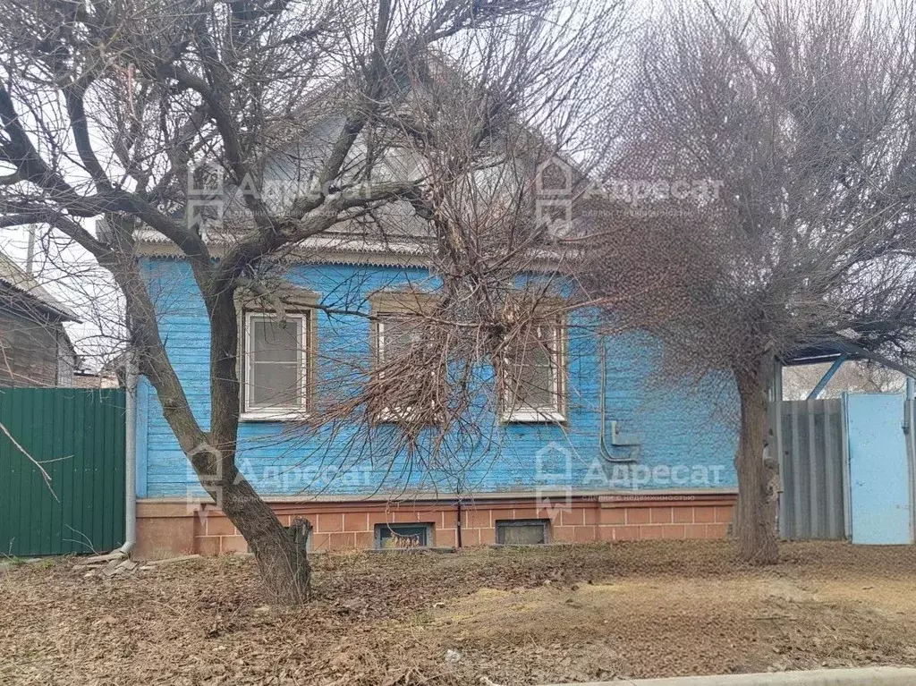 Дом в Волгоградская область, Волгоград Верхнезареченский пгт, ул. ... - Фото 1