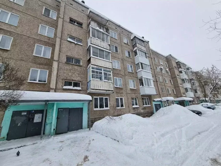 1-к кв. Пермский край, Березники ул. Черняховского, 38 (35.0 м) - Фото 0