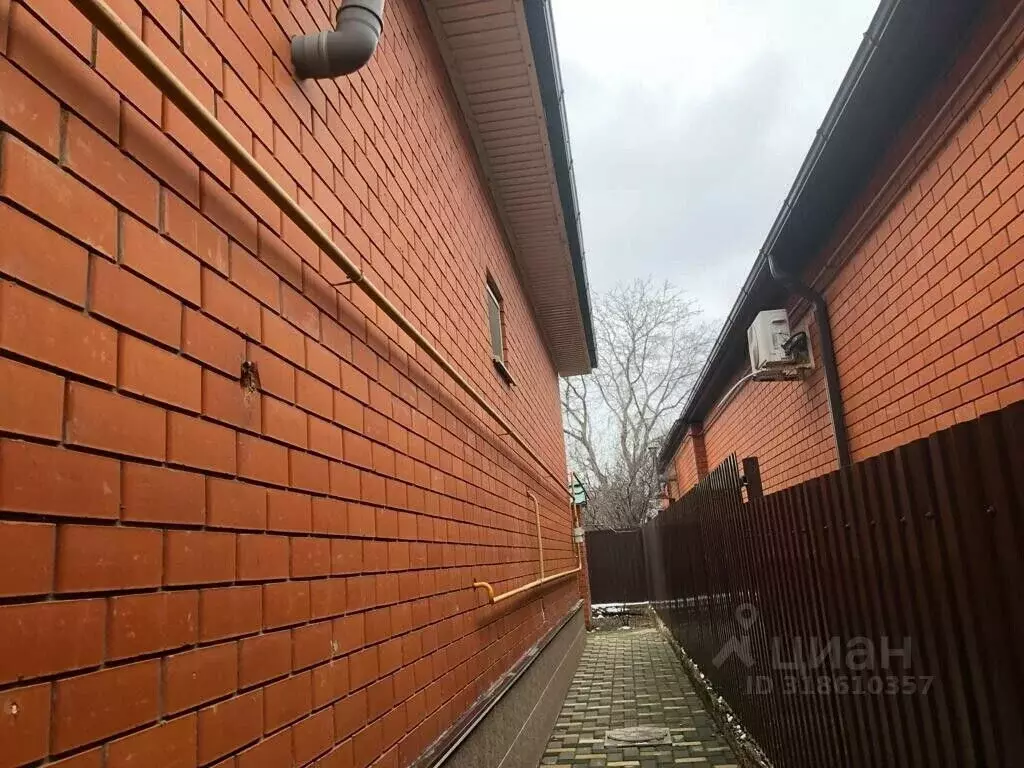 Дом в Краснодарский край, Темрюк ул. Мичурина, 33 (149 м) - Фото 2