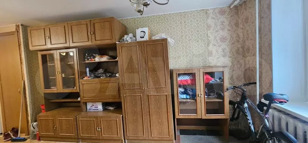 Комната 17 м в 5-к., 2/5 эт. - Фото 1
