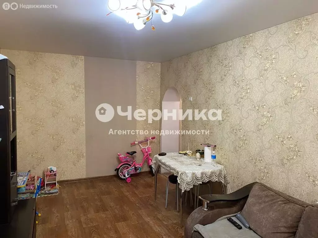 2-комнатная квартира: Шахты, Майская улица, 26 (49 м) - Фото 1