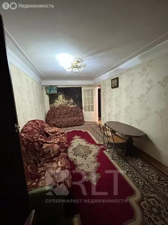 1-комнатная квартира: Махачкала, улица Устарбекова, 12 (35 м) - Фото 1