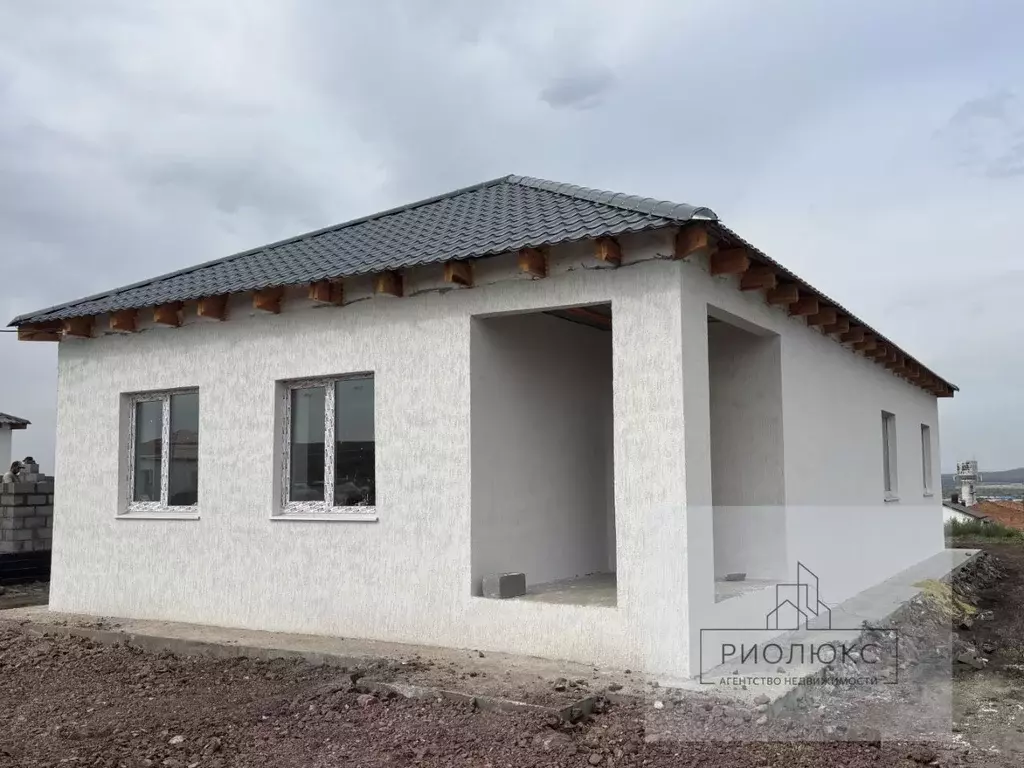 Дом в Челябинская область, с. Агаповка, Казачий мкр  (90 м) - Фото 1