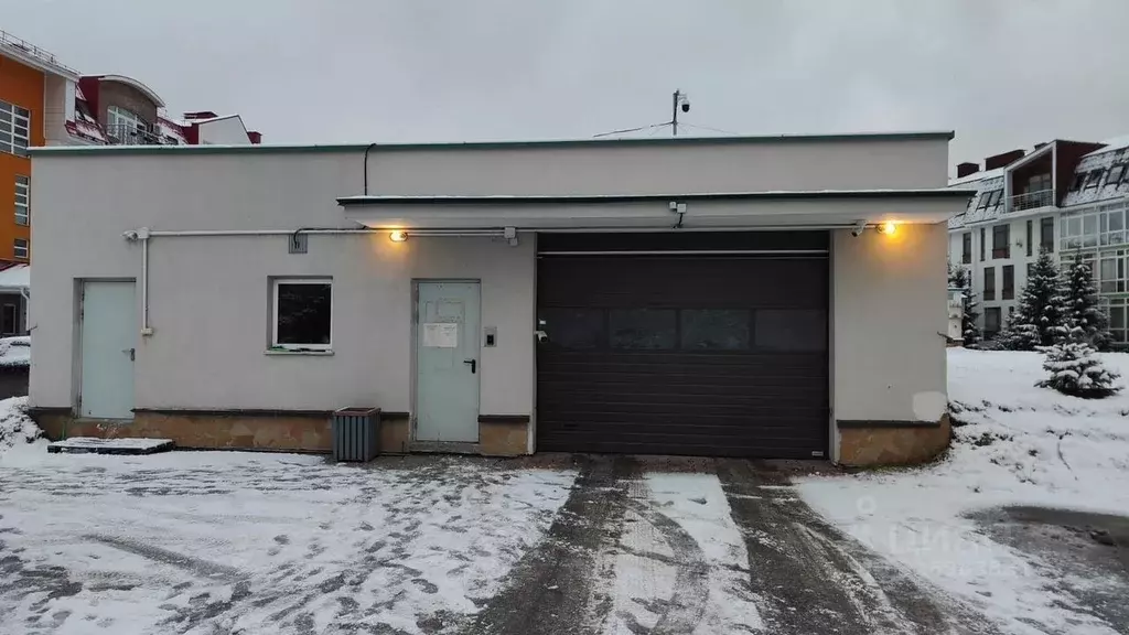 Гараж в Свердловская область, Екатеринбург Карасьеозерский-2 мкр, ул. ... - Фото 1