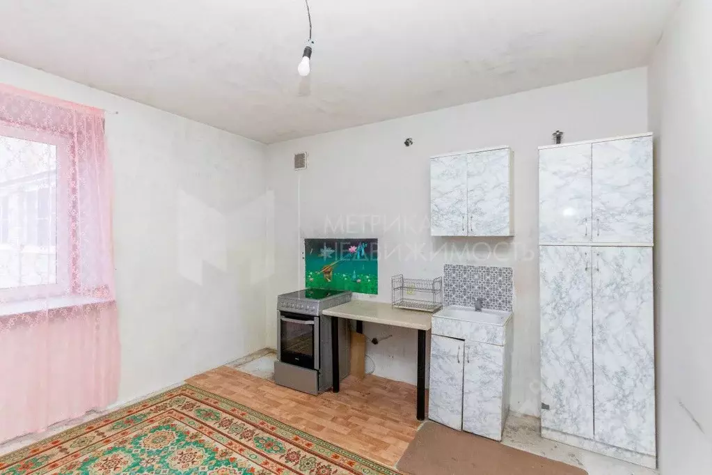 3-к кв. Тюменская область, Тюмень ул. Чернышевского, 2Бк4 (93.6 м) - Фото 0