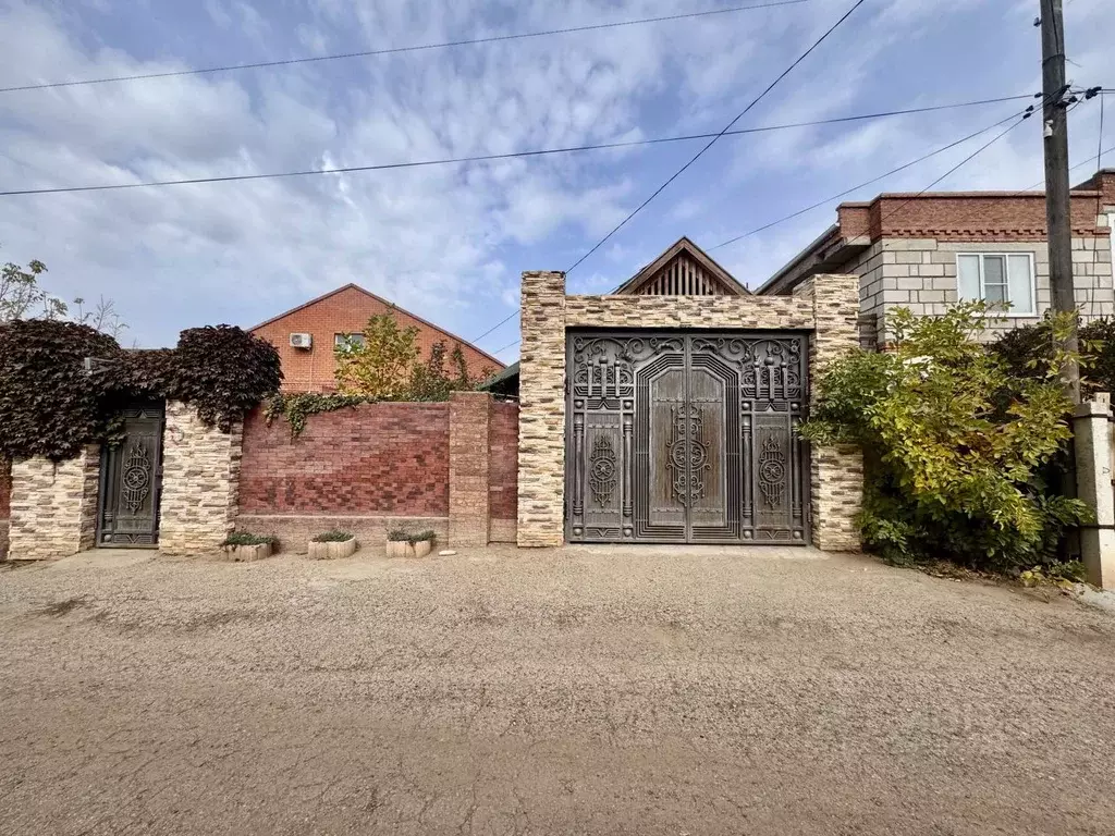 Дом в Астраханская область, Наримановский район, пос. Трусово Школьная ... - Фото 2