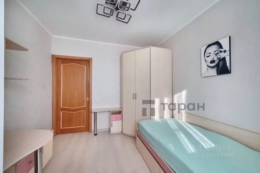 4-к кв. Челябинская область, Челябинск ул. Братьев Кашириных, 136А ... - Фото 1