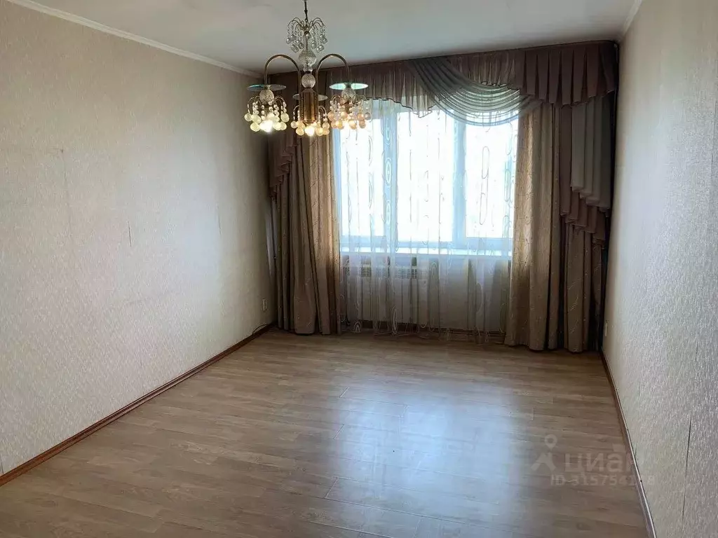 3-к кв. Оренбургская область, Оренбург Пролетарская ул., 271 (55.3 м) - Фото 0