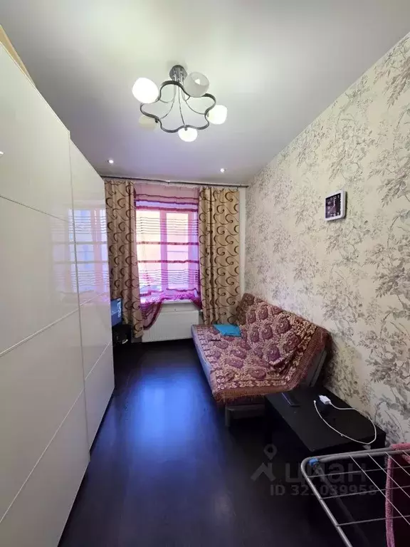 Комната Санкт-Петербург Среднеохтинский просп., 20 (12.5 м) - Фото 0