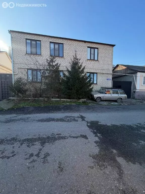 Дом в Махачкала, улица Ахундова, 62 (240 м) - Фото 2