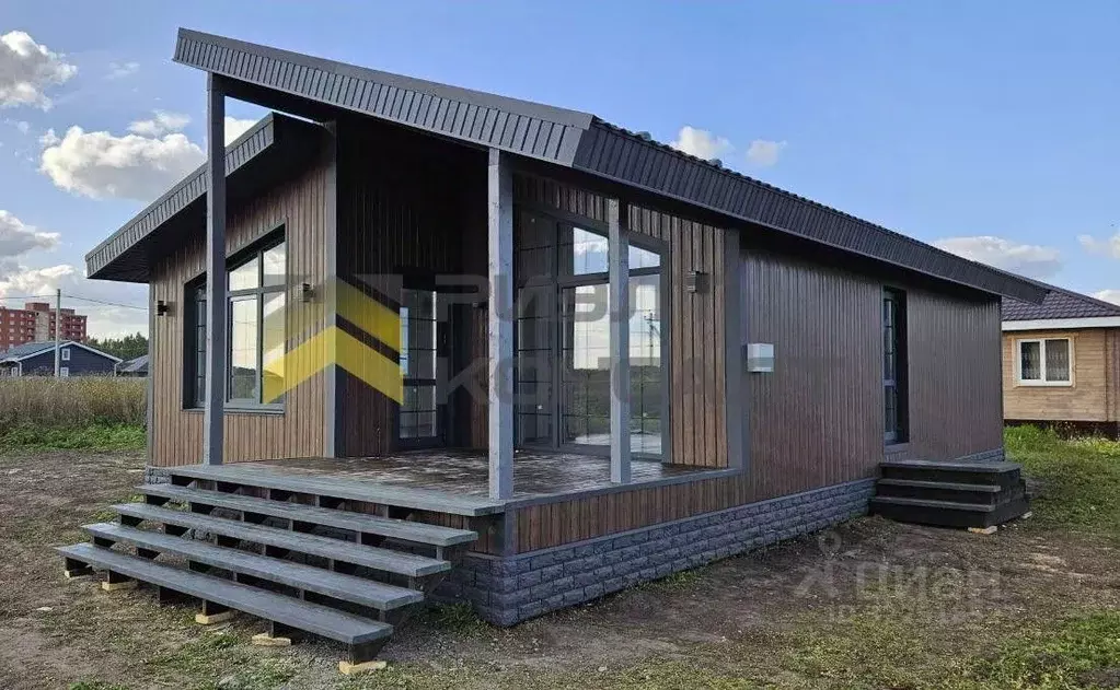 Дом в Омская область, Омский район, с. Пушкино ул. Ивана Эннса (84 м) - Фото 1