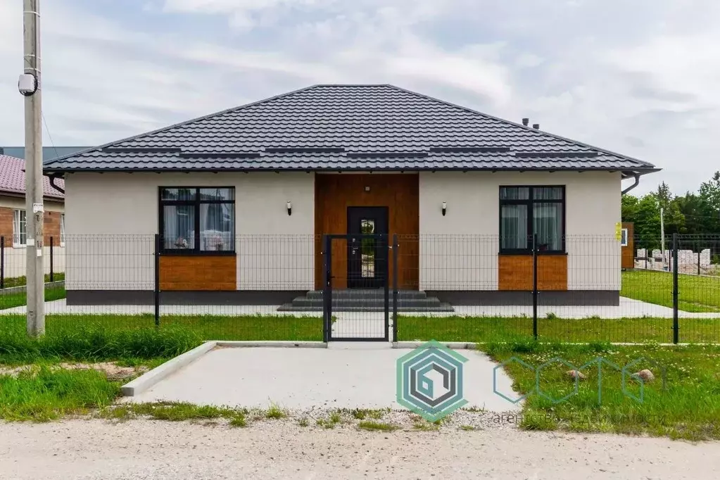 Дом в Калининградская область, Гурьевский муниципальный округ, пос. ... - Фото 1