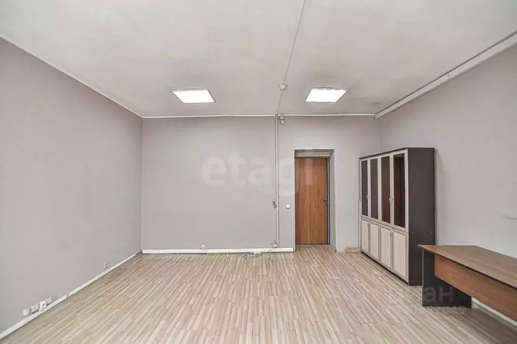 Офис в Сахалинская область, Южно-Сахалинск Хабаровская ул., 2 (29 м) - Фото 2
