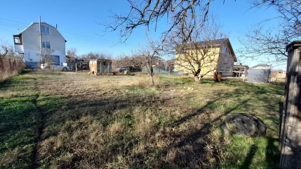 Участок в Крым, Кировское пгт ул. 1-я (5.0 сот.) - Фото 0