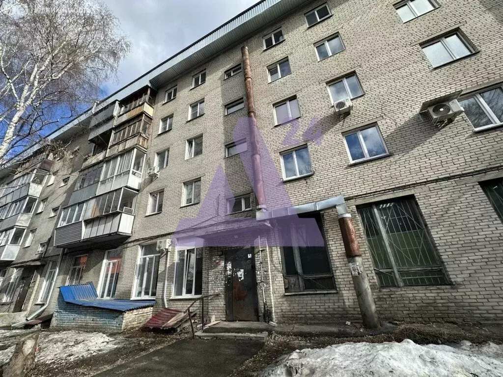 3-комнатная квартира: Барнаул, Песчаная улица, 108 (52.4 м) - Фото 1