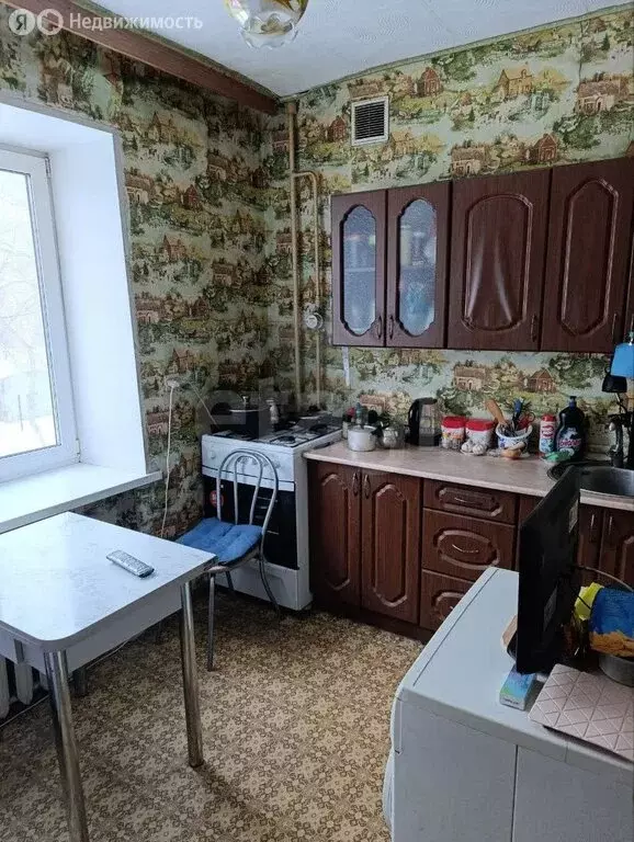 2-комнатная квартира: Омск, микрорайон Городок Нефтяников, улица 19-го ... - Фото 1